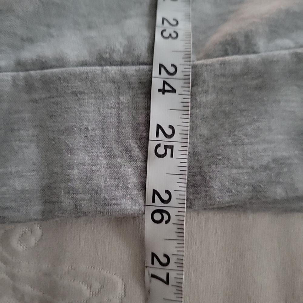 Steve Madden and Lightweight Sweatshirt - Picture 11 of 11